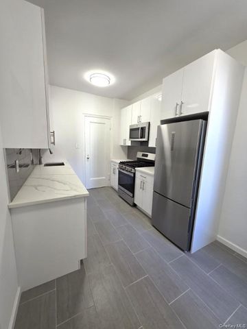 43-42 45th Street 4H, Sunnyside, NY 11104