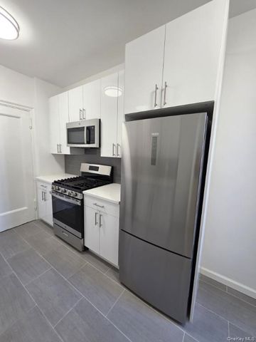 43-42 45th Street 4H, Sunnyside, NY 11104