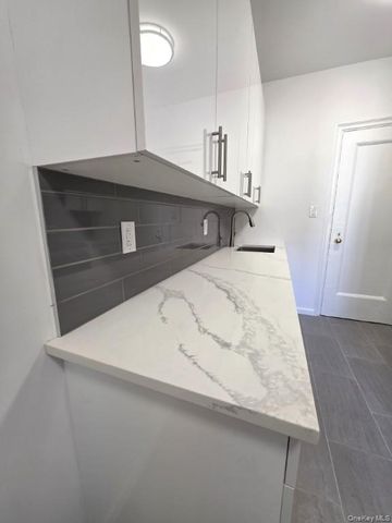 43-42 45th Street 4H, Sunnyside, NY 11104