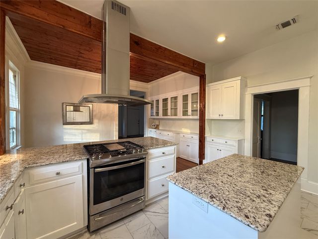 957 Unadilla Street, Shreveport, LA 71106