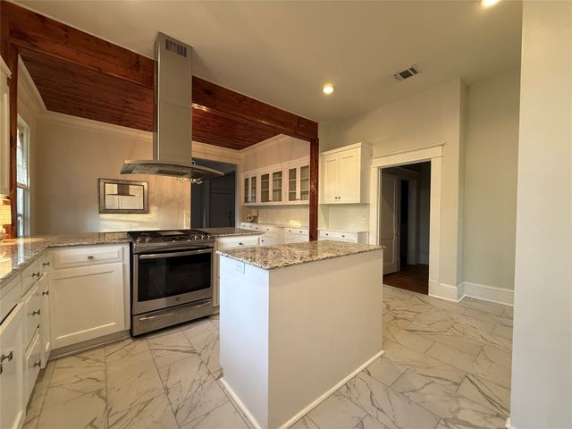 957 Unadilla Street, Shreveport, LA 71106