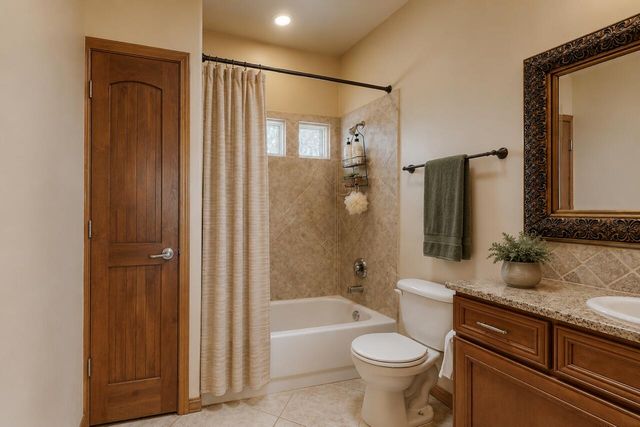 2419 Jerry Road SW, Albuquerque, NM 87105