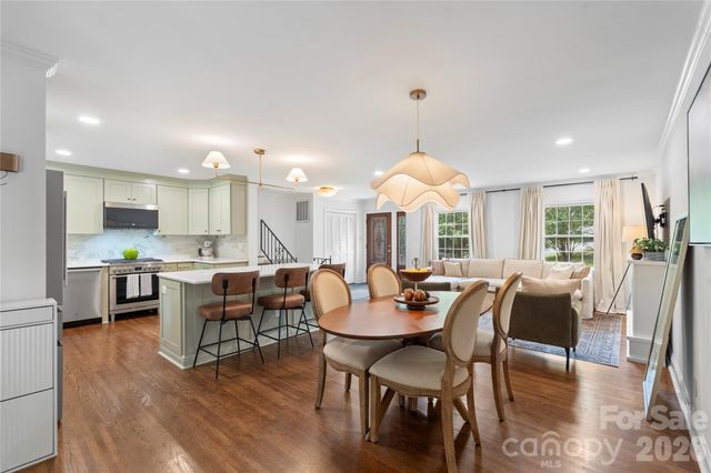 1800 Lumarka Drive, Charlotte, NC 28212