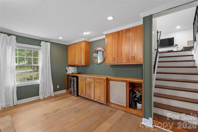 1800 Lumarka Drive, Charlotte, NC 28212