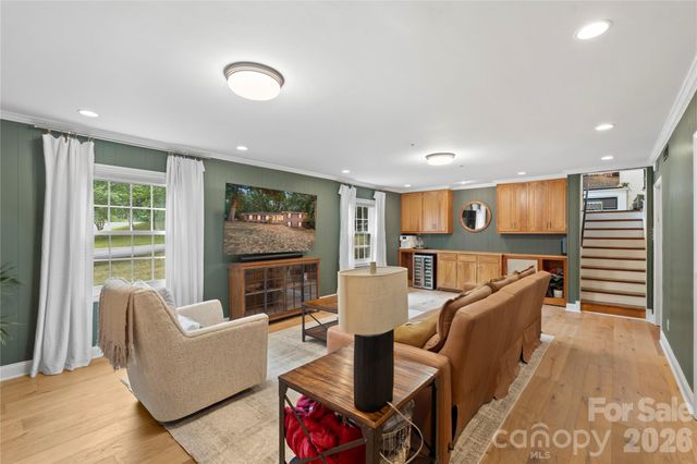 1800 Lumarka Drive, Charlotte, NC 28212