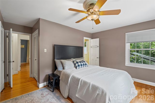1800 Lumarka Drive, Charlotte, NC 28212