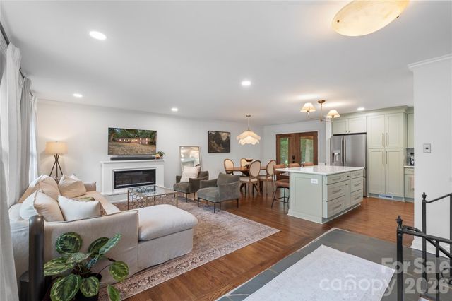 1800 Lumarka Drive, Charlotte, NC 28212