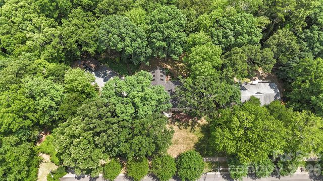 1800 Lumarka Drive, Charlotte, NC 28212