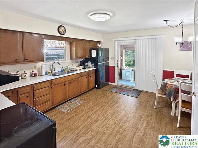 7537 Lake Shore Drive, Tobyhanna Twp, PA 18347