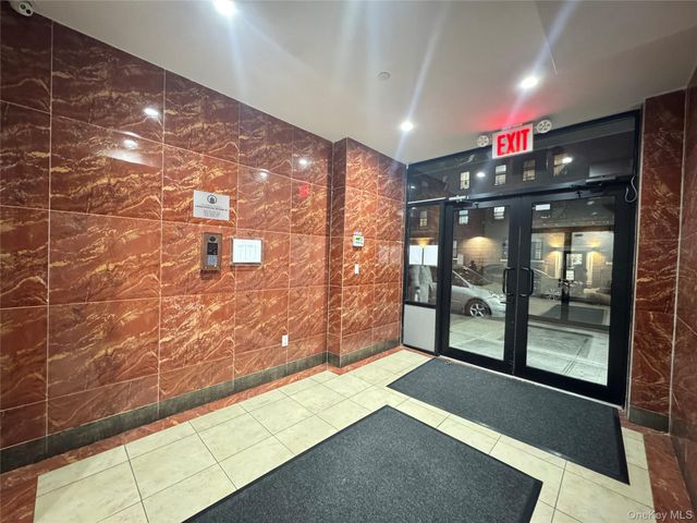 3749 81st Street 3A, Jackson Heights, NY 11372