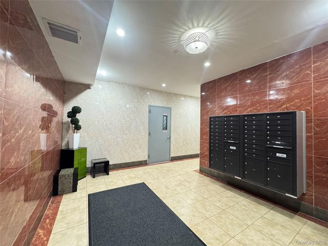 3749 81st Street 3A, Jackson Heights, NY 11372