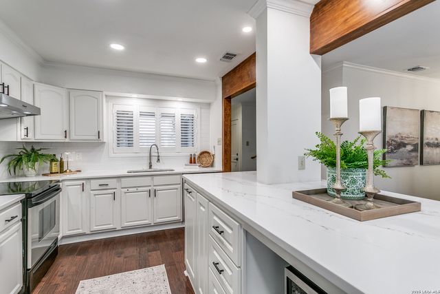 8123 N New Braunfels Ave Apt F, San Antonio, TX 78209