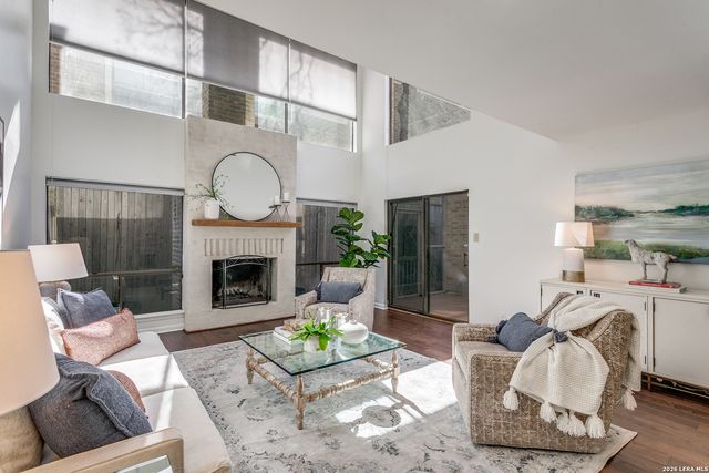 8123 N New Braunfels Ave Apt F, San Antonio, TX 78209