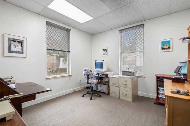 1074 Massachusetts Ave, Arlington, MA 02476