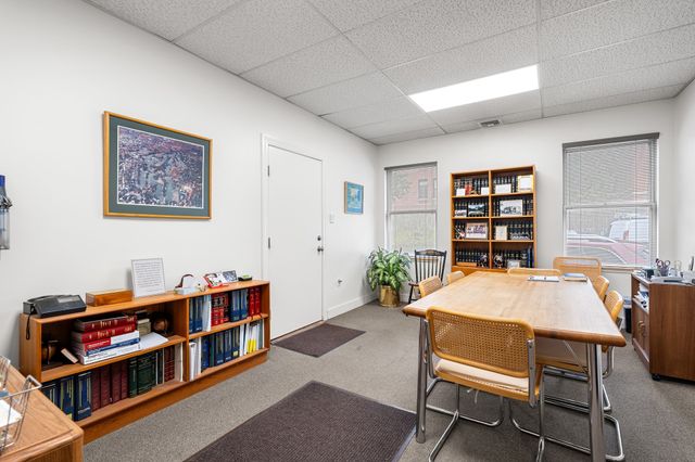 1074 Massachusetts Ave, Arlington, MA 02476