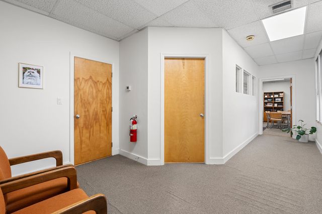 1074 Massachusetts Ave, Arlington, MA 02476