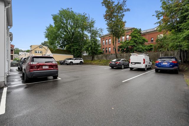 1074 Massachusetts Ave, Arlington, MA 02476