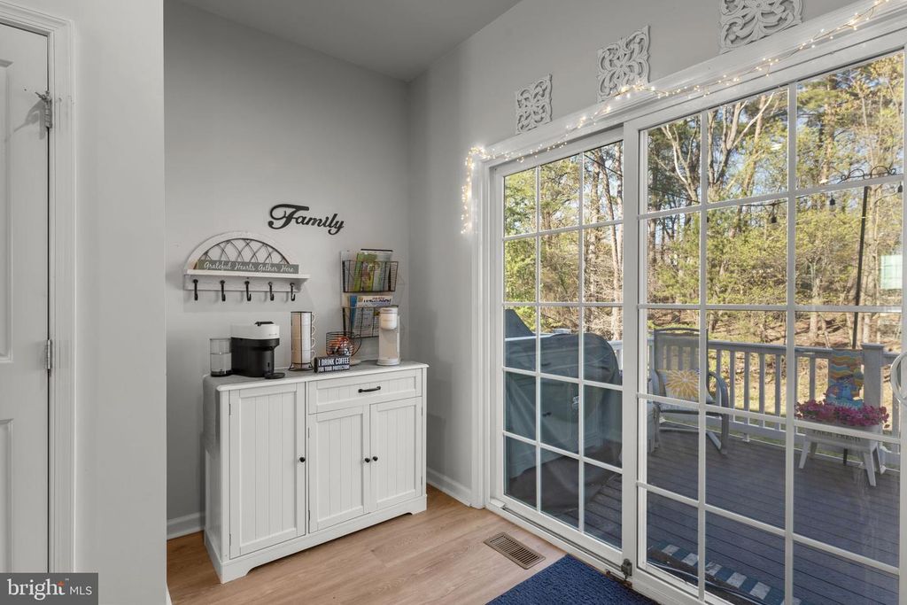 Image 16 of property listing at 1849 WIND GATE RD, Baltimore, MD 21227