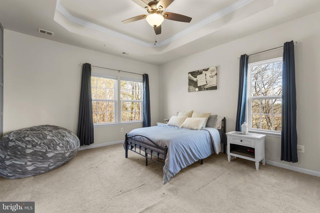 Image 19 of property listing at 1849 WIND GATE RD, Baltimore, MD 21227