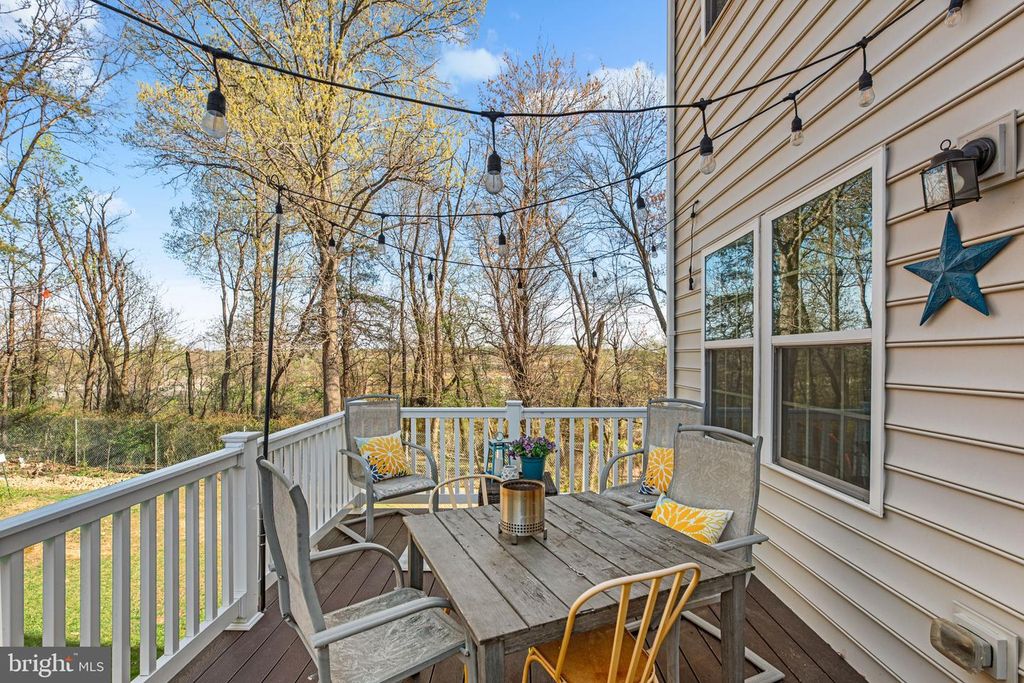 Image 39 of property listing at 1849 WIND GATE RD, Baltimore, MD 21227