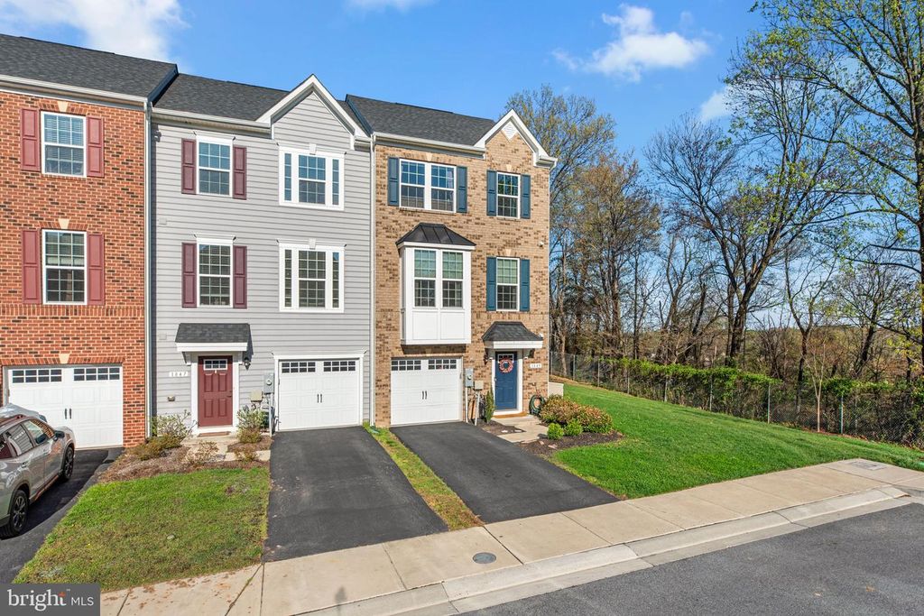 Image 45 of property listing at 1849 WIND GATE RD, Baltimore, MD 21227