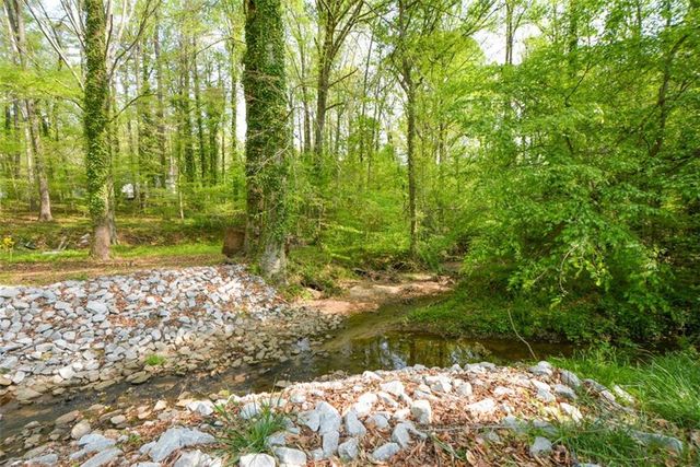 5224 McCarter Station, Stone Mountain, GA 30088