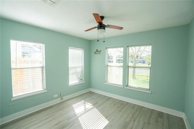 618 Louisiana Ave, Corpus Christi, TX 78404