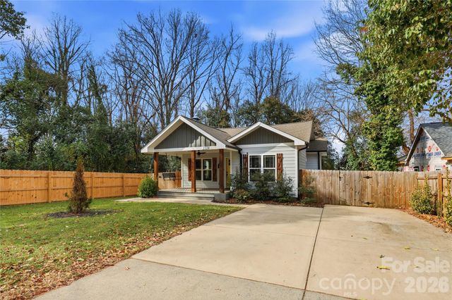 2224 Weyland Avenue, Charlotte, NC 28208