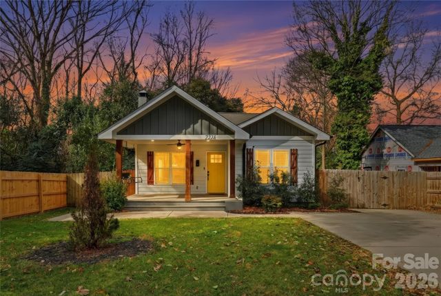 2224 Weyland Avenue, Charlotte, NC 28208