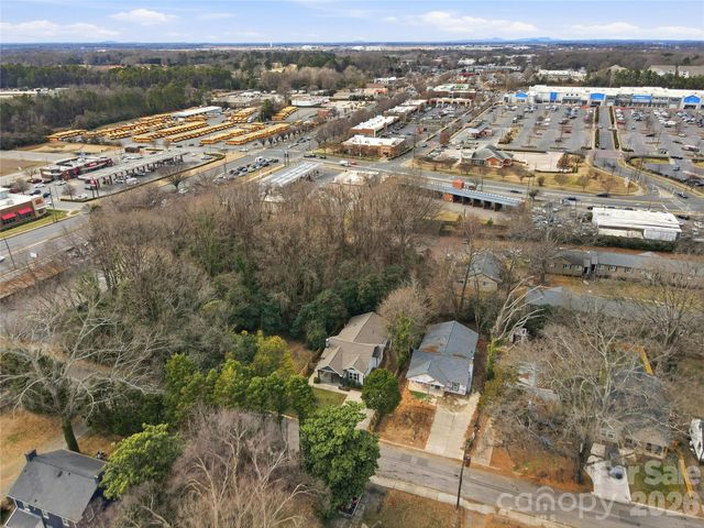 2224 Weyland Avenue, Charlotte, NC 28208