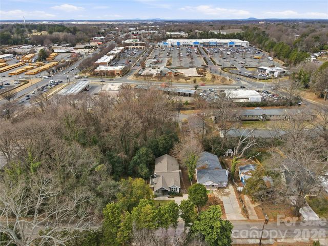 2224 Weyland Avenue, Charlotte, NC 28208