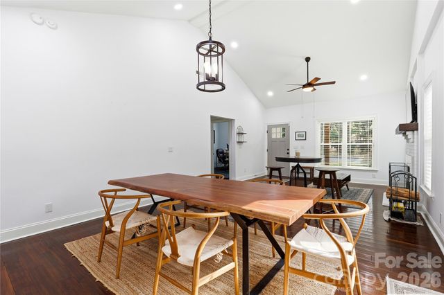 2224 Weyland Avenue, Charlotte, NC 28208