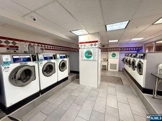 60 Parkway Drive 10G, East Orange, NJ 07017