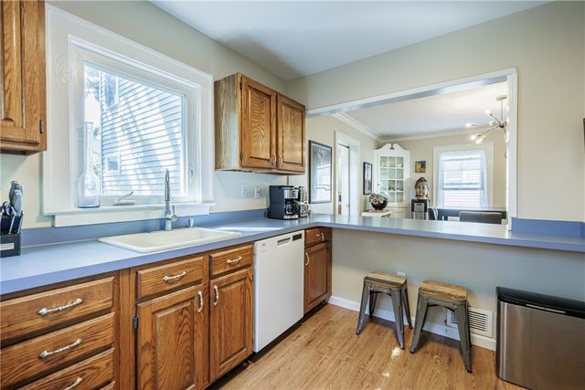 17 Leander Road, Rochester, NY 14612