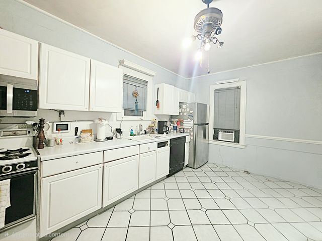 487 Wentworth Avenue, Calumet City, IL 60409