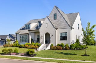 6304 Percheron Ln, Arrington, TN 37014