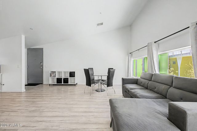 1111 W UNIVERSITY Drive 2020, Tempe, AZ 85281