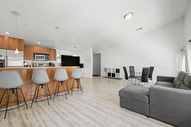 1111 W UNIVERSITY Drive 2020, Tempe, AZ 85281
