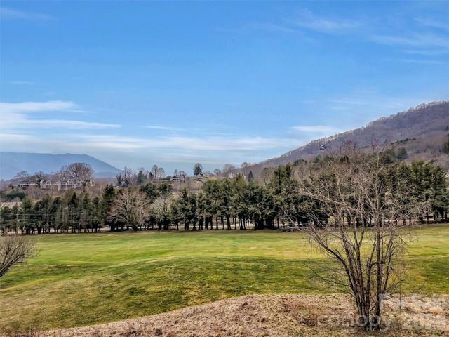 000 Cupp Lane, Waynesville, NC 28786