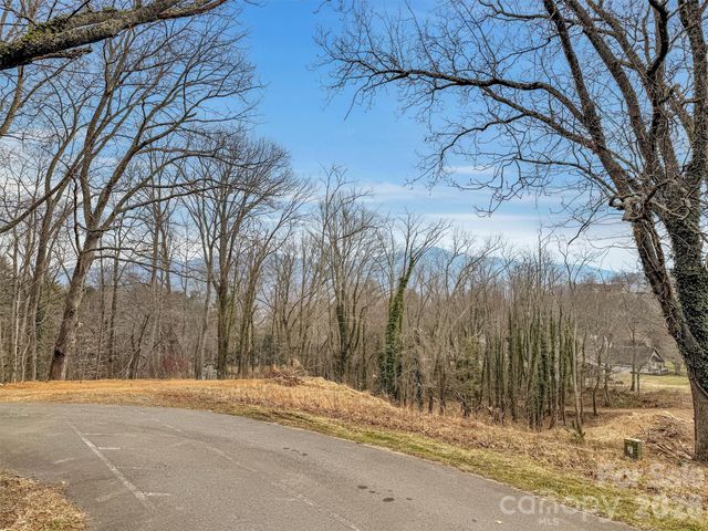 000 Cupp Lane, Waynesville, NC 28786