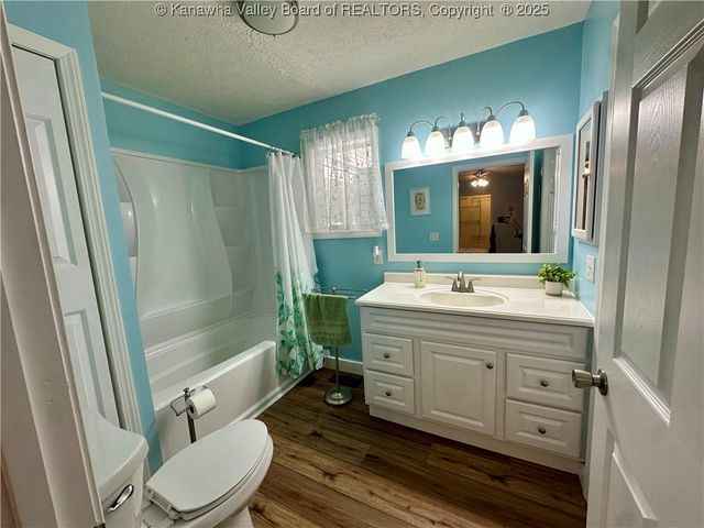 282 Hidden Valley Road, Chapmanville, WV 25508