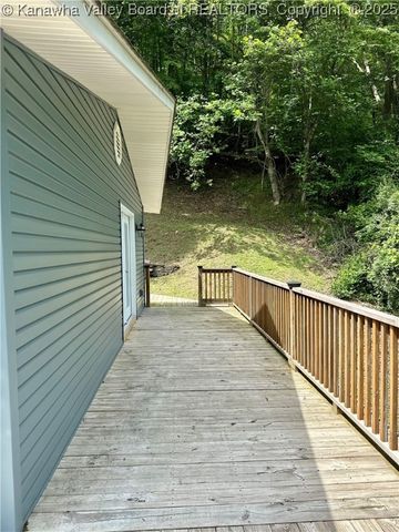 282 Hidden Valley Road, Chapmanville, WV 25508