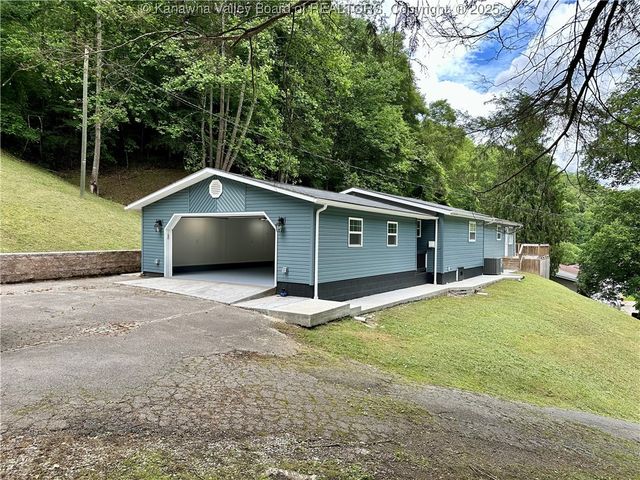 282 Hidden Valley Road, Chapmanville, WV 25508
