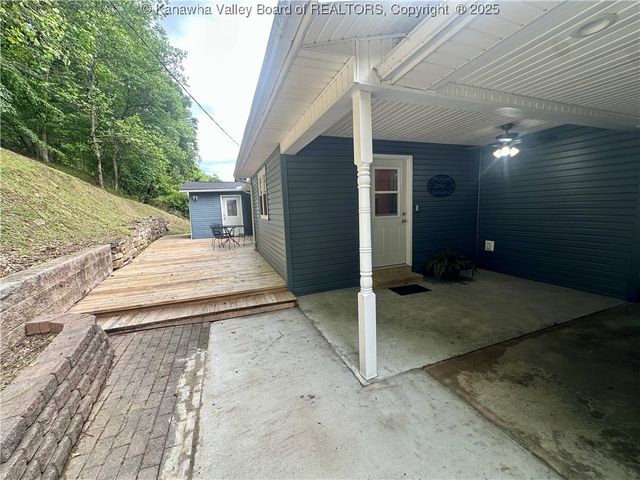 282 Hidden Valley Road, Chapmanville, WV 25508