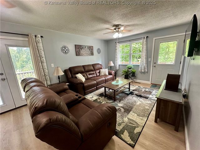 282 Hidden Valley Road, Chapmanville, WV 25508