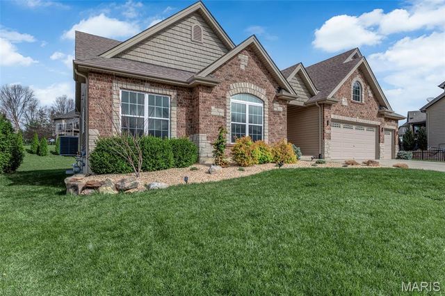 112 Auburn Trace Pointe, St Peters, MO 63376