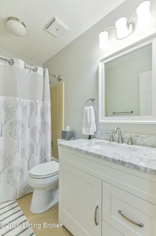 218 Cambridge Station Rd, Louisville, KY 40223