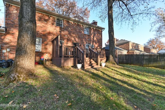 218 Cambridge Station Rd, Louisville, KY 40223