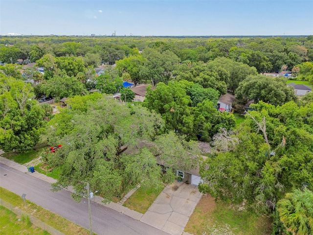 7307 N HUNTLEY AVENUE, Tampa, FL 33604