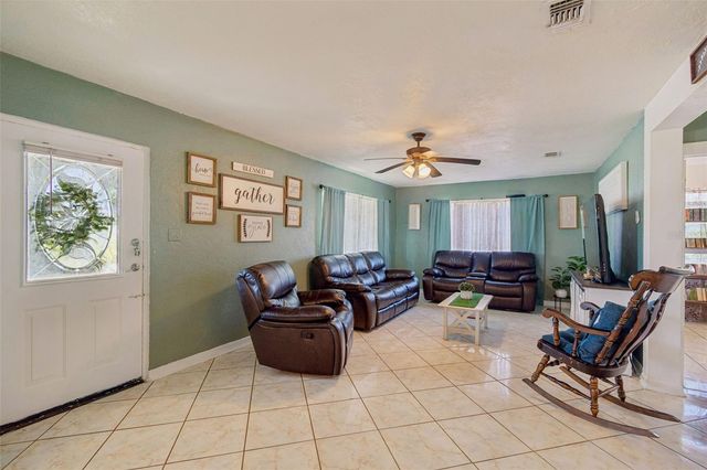 7307 N HUNTLEY AVENUE, Tampa, FL 33604